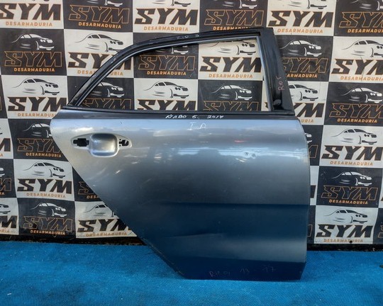 Puerta Trasera Derecha Kia Rio 5 - Desarmaduría SYM